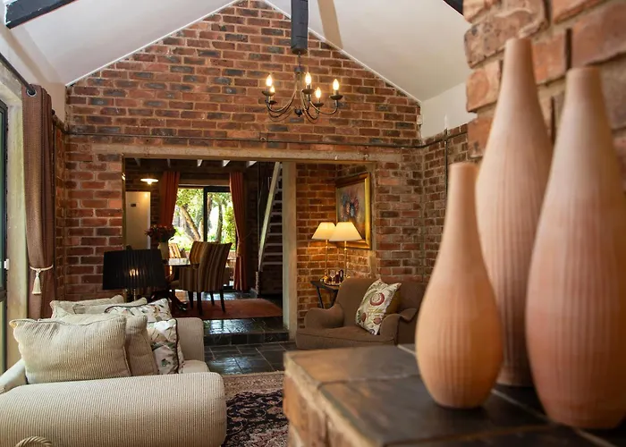 Tarry-Stone Cottages